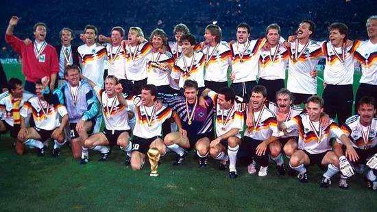 1990年世界杯（1990年世界杯冠亚军决赛）
